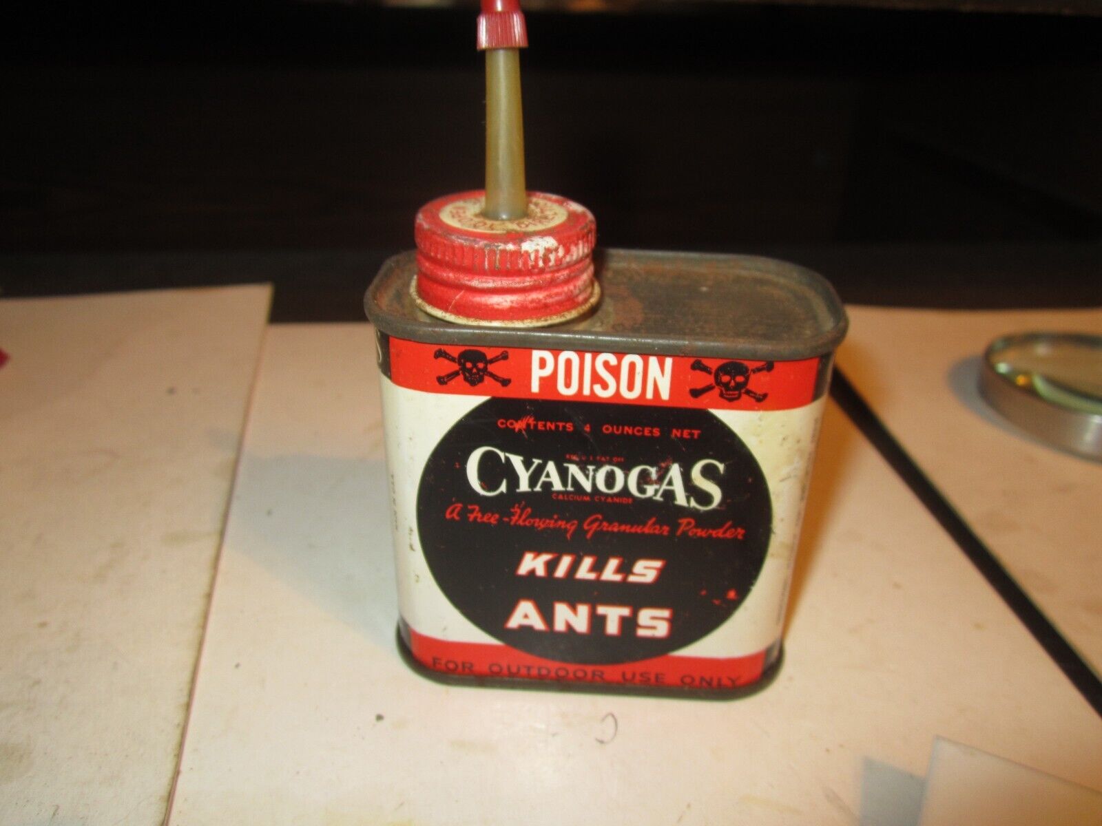 Vintage Cyanogas Ant Killer Poison Skull Crossbones Advertising Can FULL