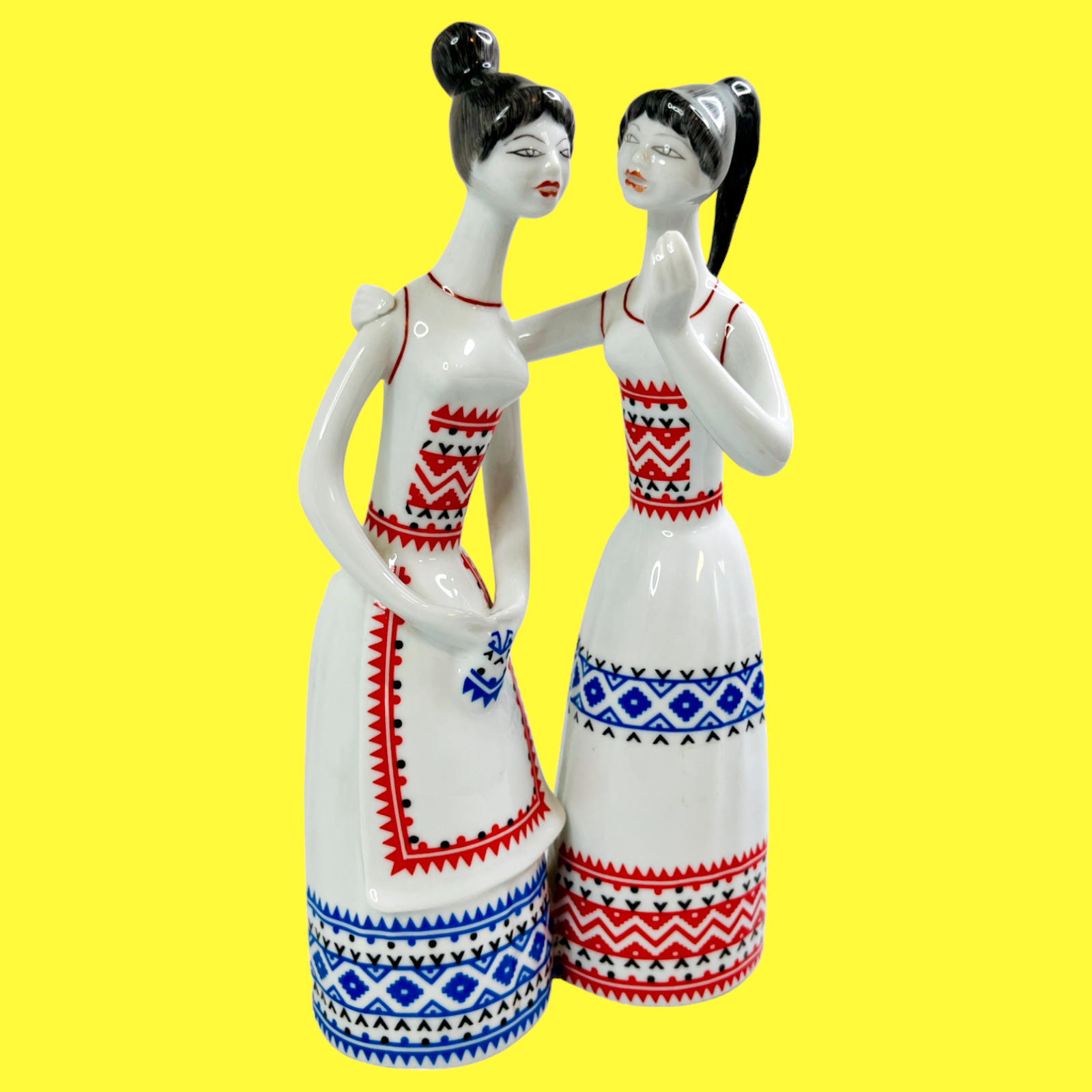 Hollohaza Hungary Porcelain Figurine Two Women Friends Gossip Vintage Statue HTF