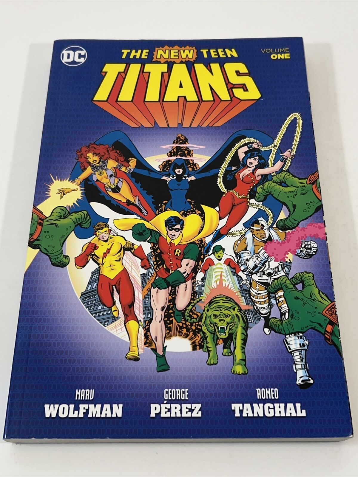 The New Teen Titans - Volume 1 (DC Comics, November 2014)