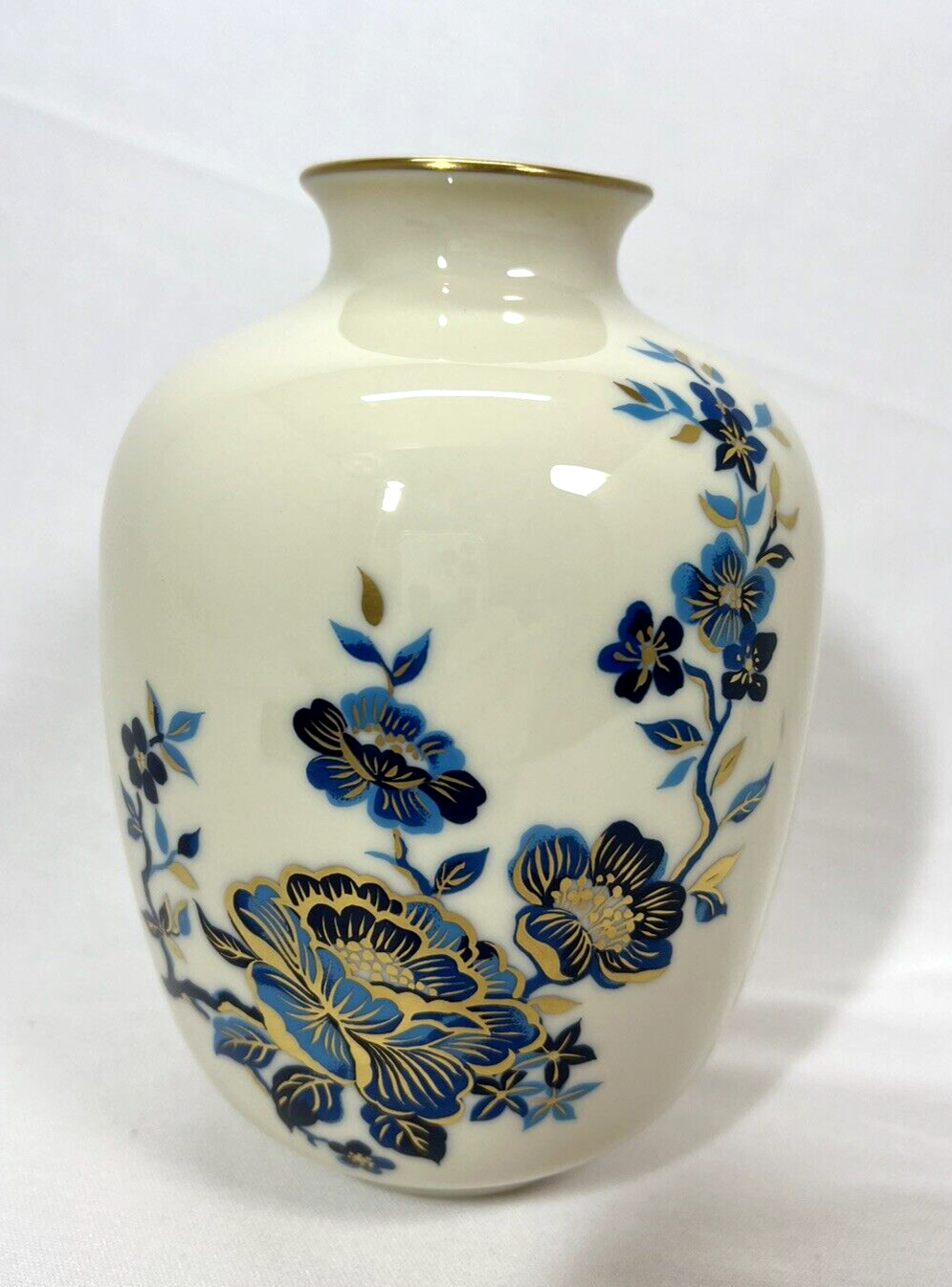 Lenox Pagoda Vase Cobalt Blue Flowers 