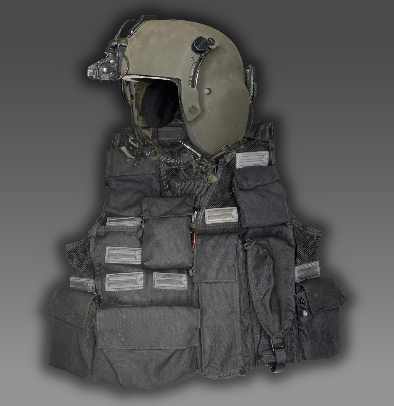 Id'd USAF 76th HS Huey Pilot Grouping HGU-56 Helicopter Helmet Air Survival Vest