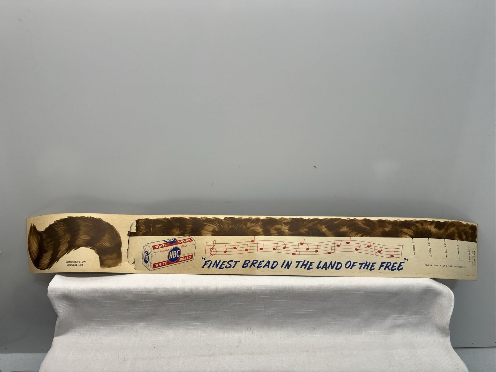 RARE 1955 DISNEY Davy Crockett Coonskin Paper Hat NBC Bread Promo NOS Unpunched