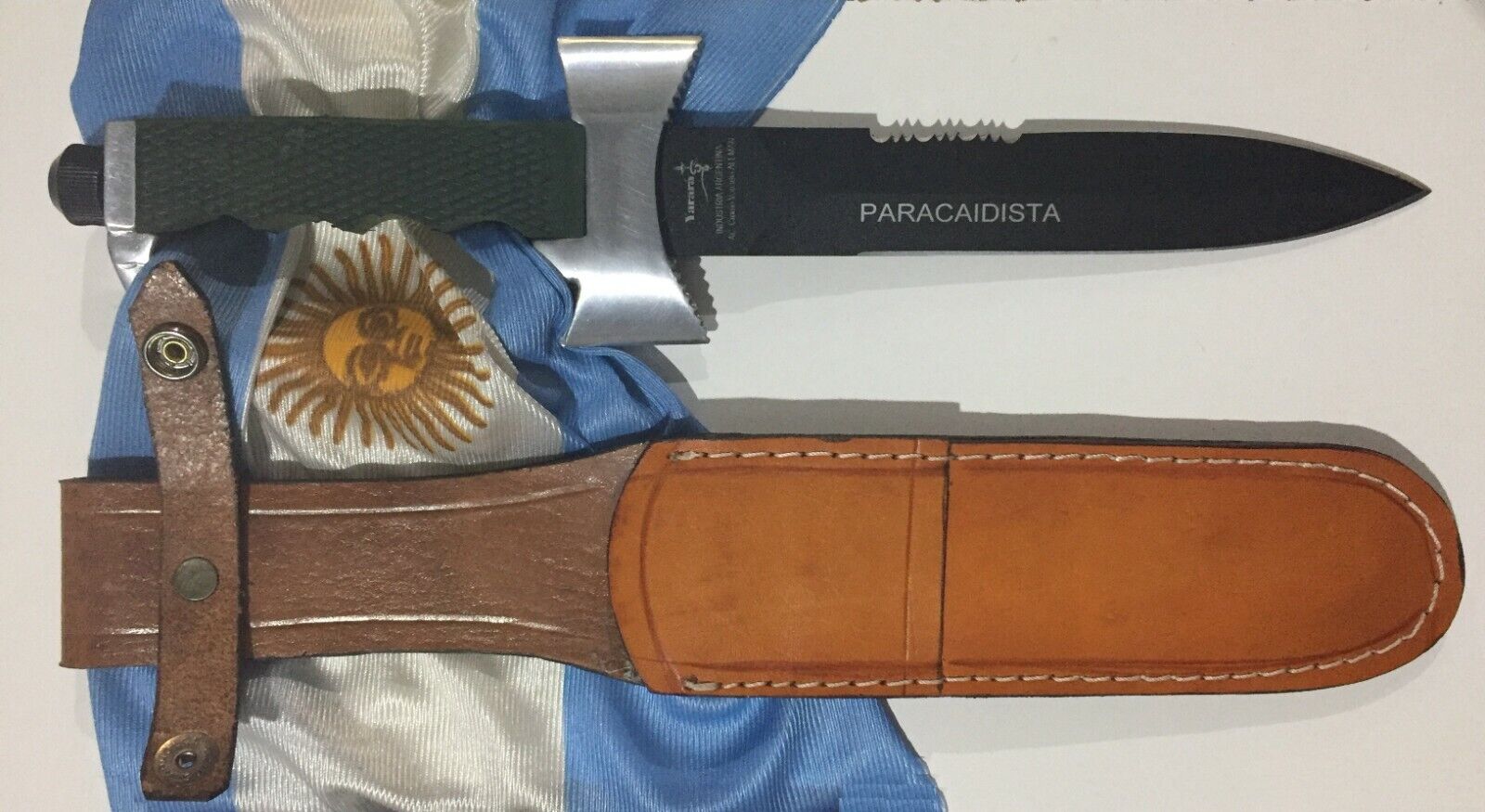 ARGENTINE ARMY PARATROOPER YARARA BRAND PARACHUTIST DAGGER KNIFE AIRBORNE NIB
