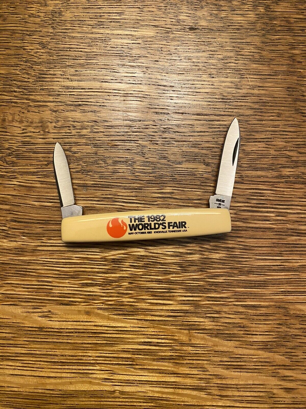 Case XX The 1982 Worlds Fair Pocket Knife 278 Excellent Condition. 