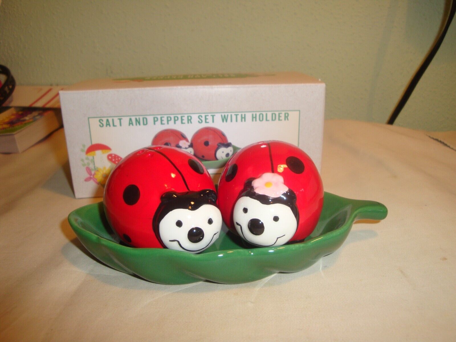 So CUTE Cracker Barrel Lady Bugs Salt and Pepper Shakers and Tray-Kitchen