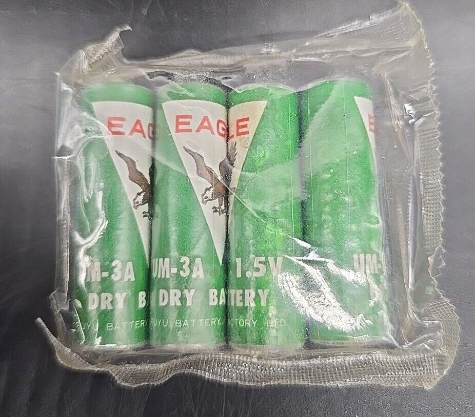 Vintage Set of 4 Eagle Dry Batteries