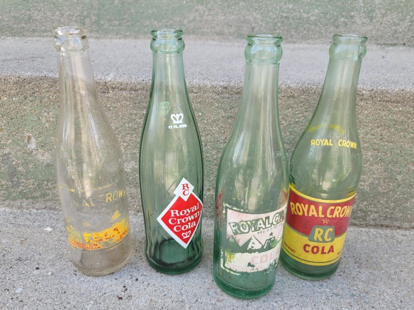 Lot of 4 Vintage 1963 Royal Crown RC Cola Green Glass Diamond Logo Soda Bottle