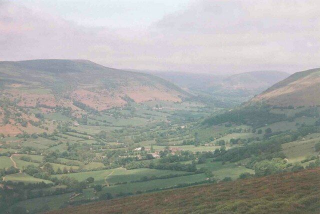Photo 6x4 The Vale of Ewyas Llanthony This outstandingly beautiful valley c1998