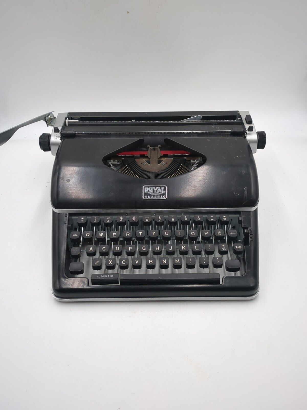 Royal Classic Manual Typewriter (black) PARTS OR REPAIR 