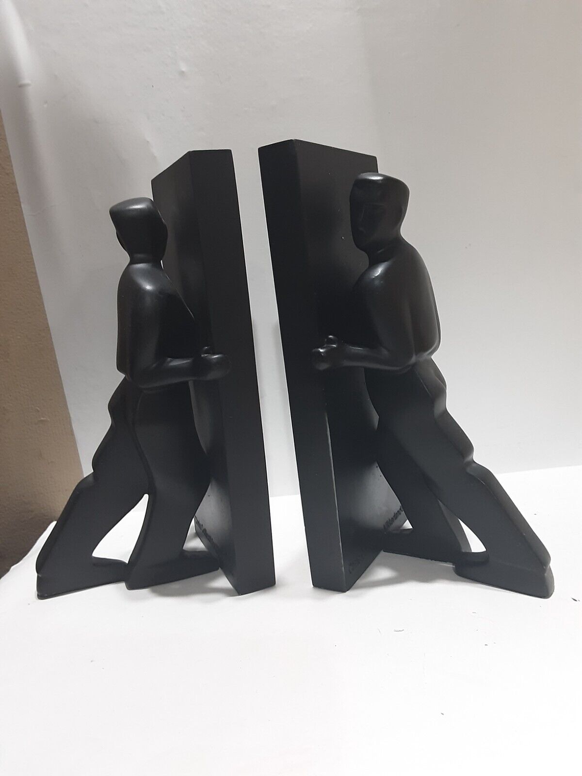 EXTREME MODERNIST CUBIST,CHRIS COLLICOTT BLACK HARD RESIN PAIR OF BOOKENDS