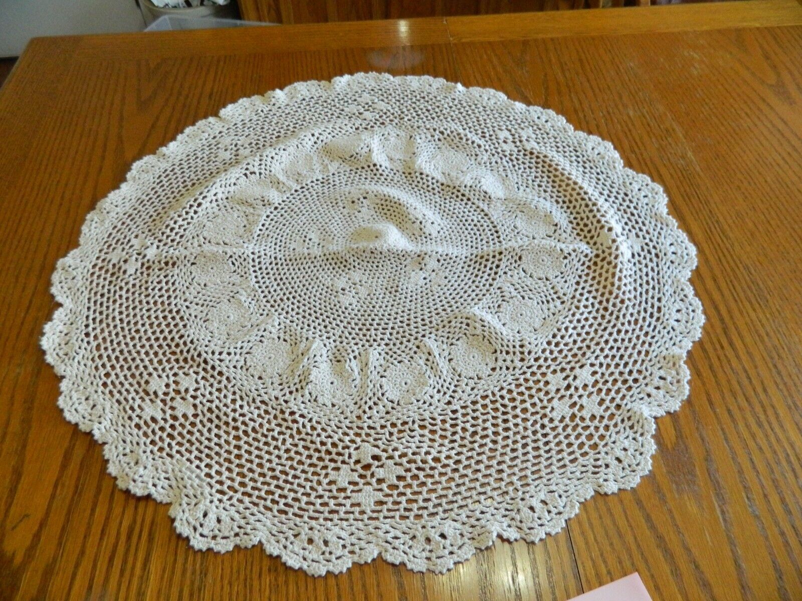 L-23 VINTAGE HAND CROCHETED CREAM COLOR TABLE TOPPER/ DOILY