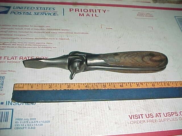 Antique H.D. Smith Triple Lever Perfect Handle Screwdriver Have HDS Hammers too