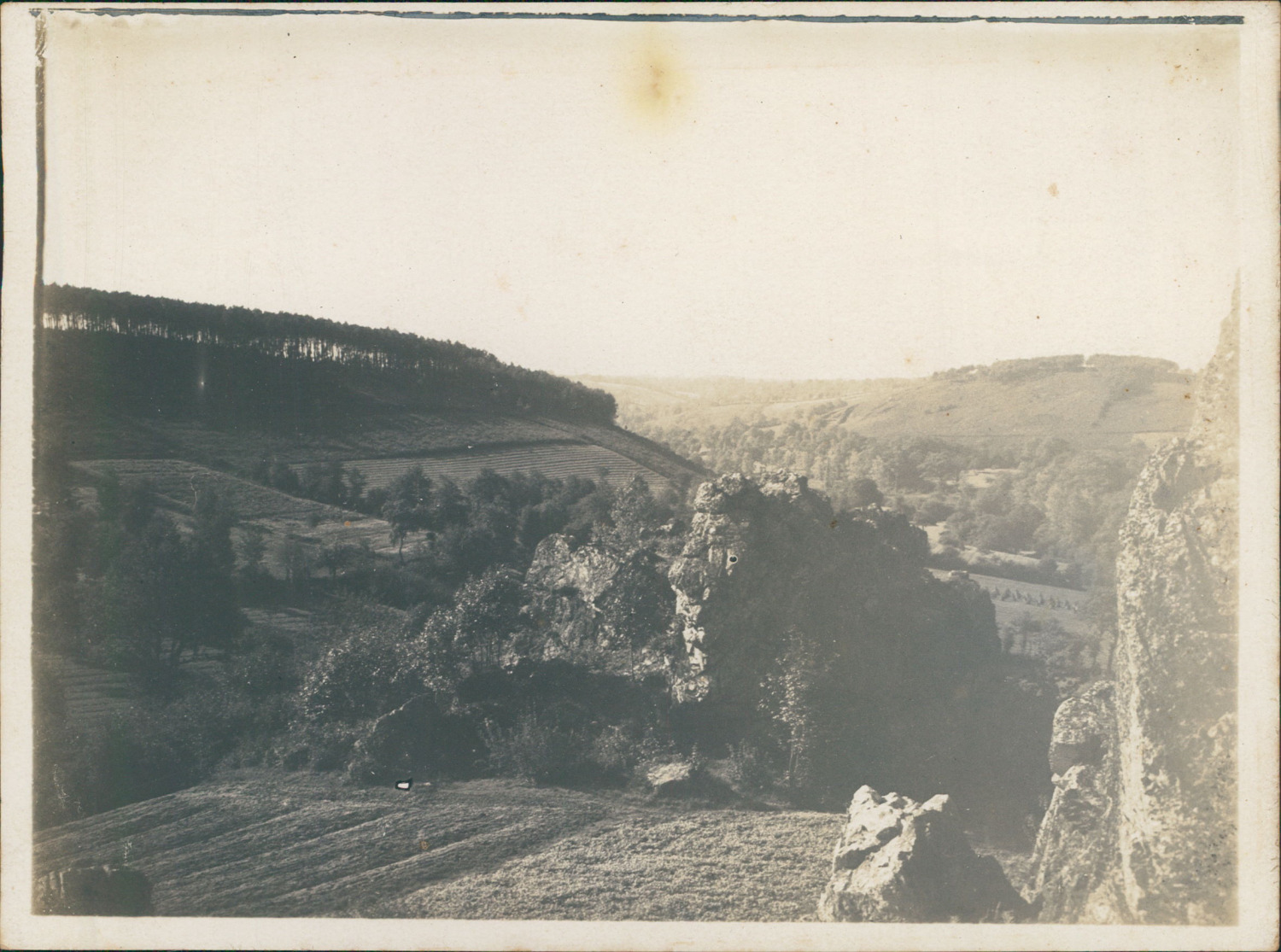 France, Coteaux de la Vallée du Couesnon, ca.1910, vintage silver print vintage 