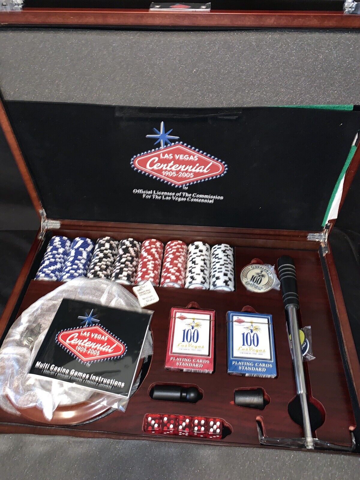 Las Vegas Centennial Official Multi Casino Game Kit Wooden Case 1905-2005 Poker