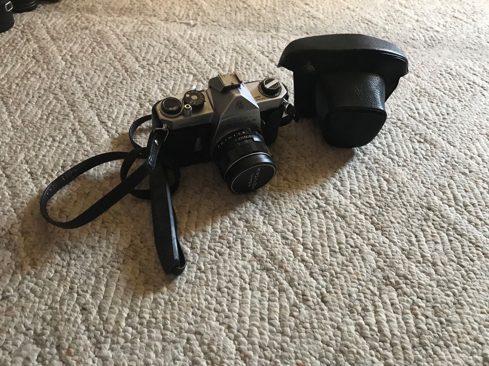 Asahi Pentax Spotmatic Camera w/case +  Super Takumar Lens 1:1.8/55 Vintage