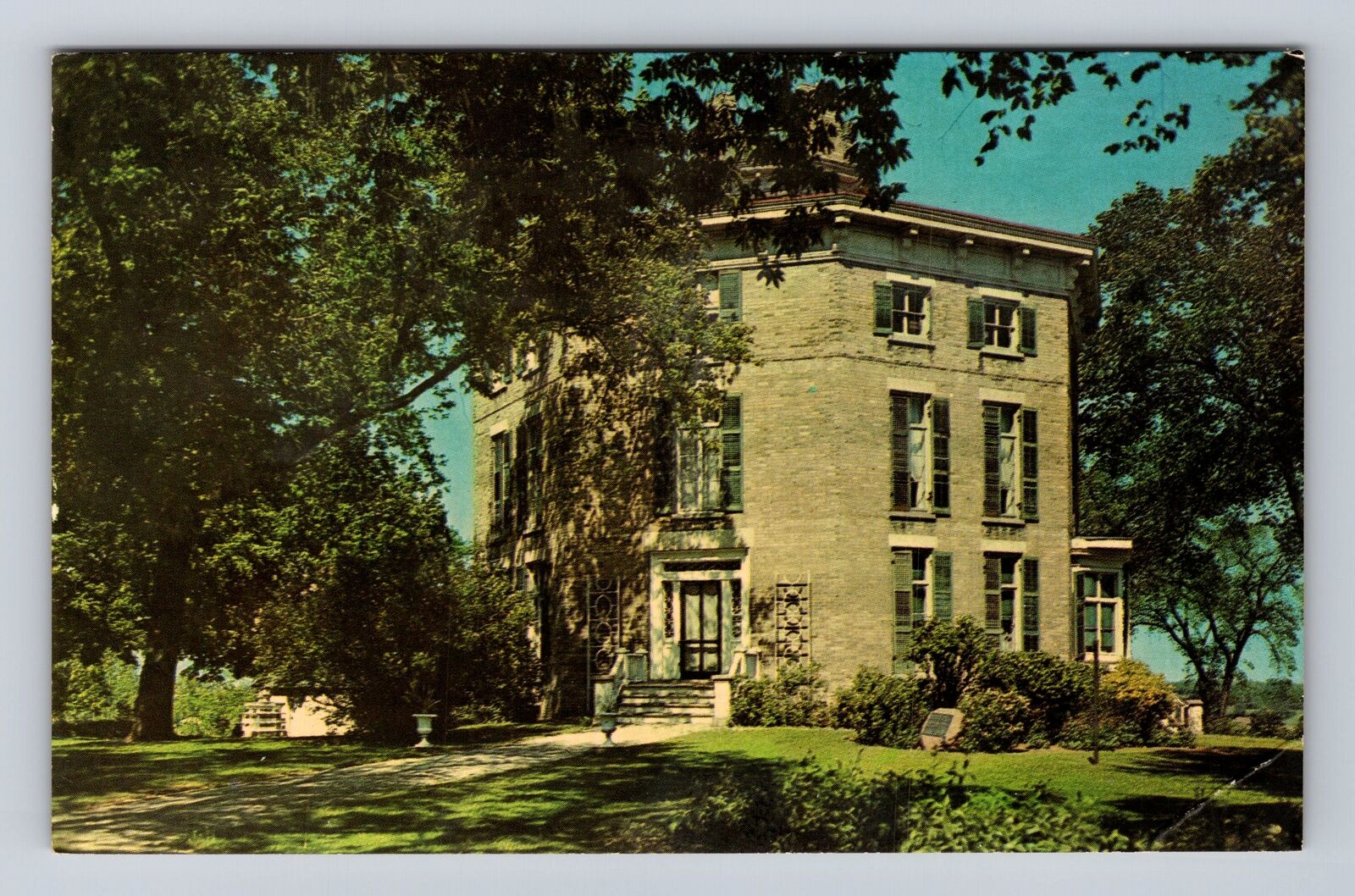 Watertown WI-Wisconsin, Octagon House, Vintage Souvenir Postcard