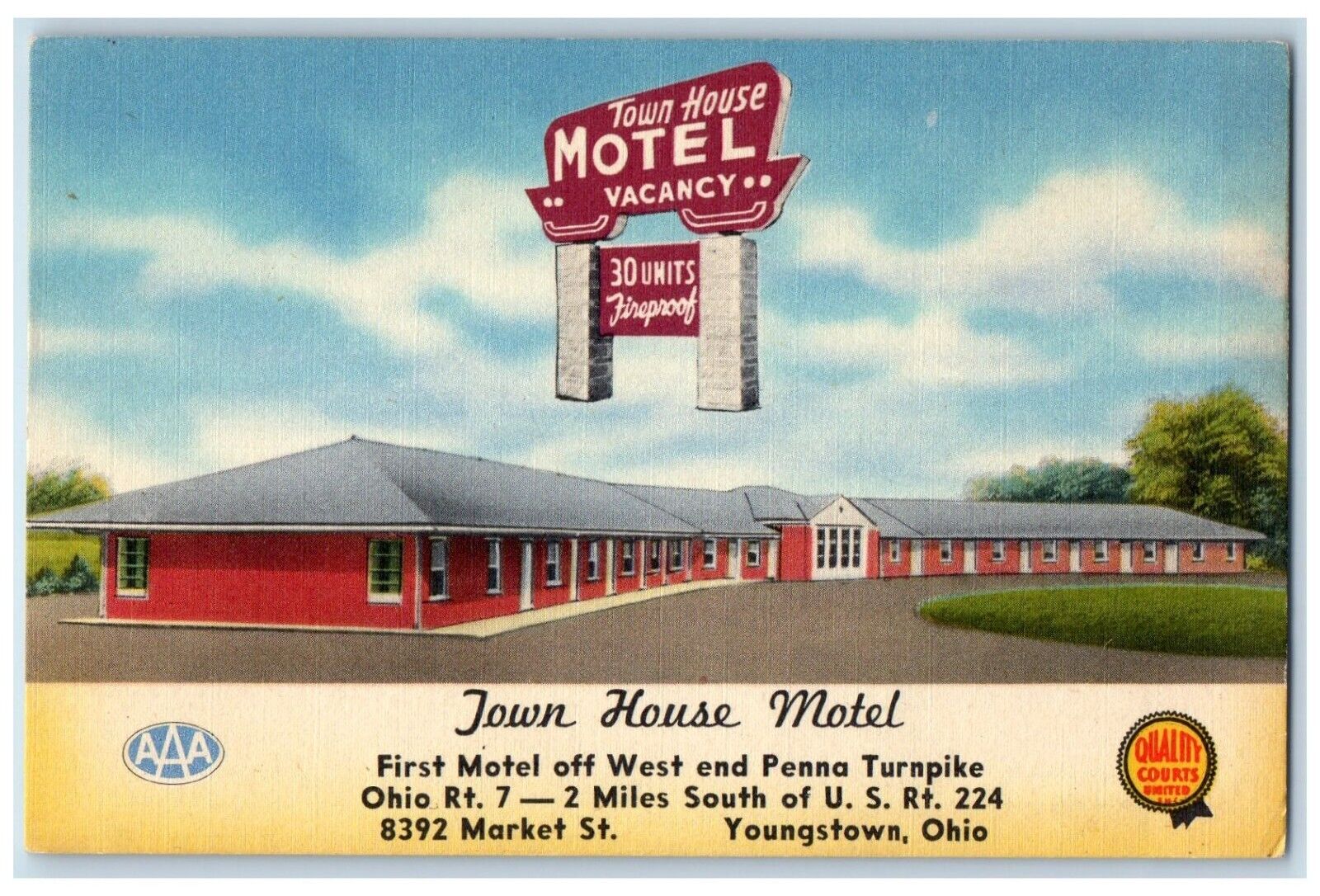Youngstown Ohio Postcard Town House Motel Exterior Building 1940 Vintage Antique