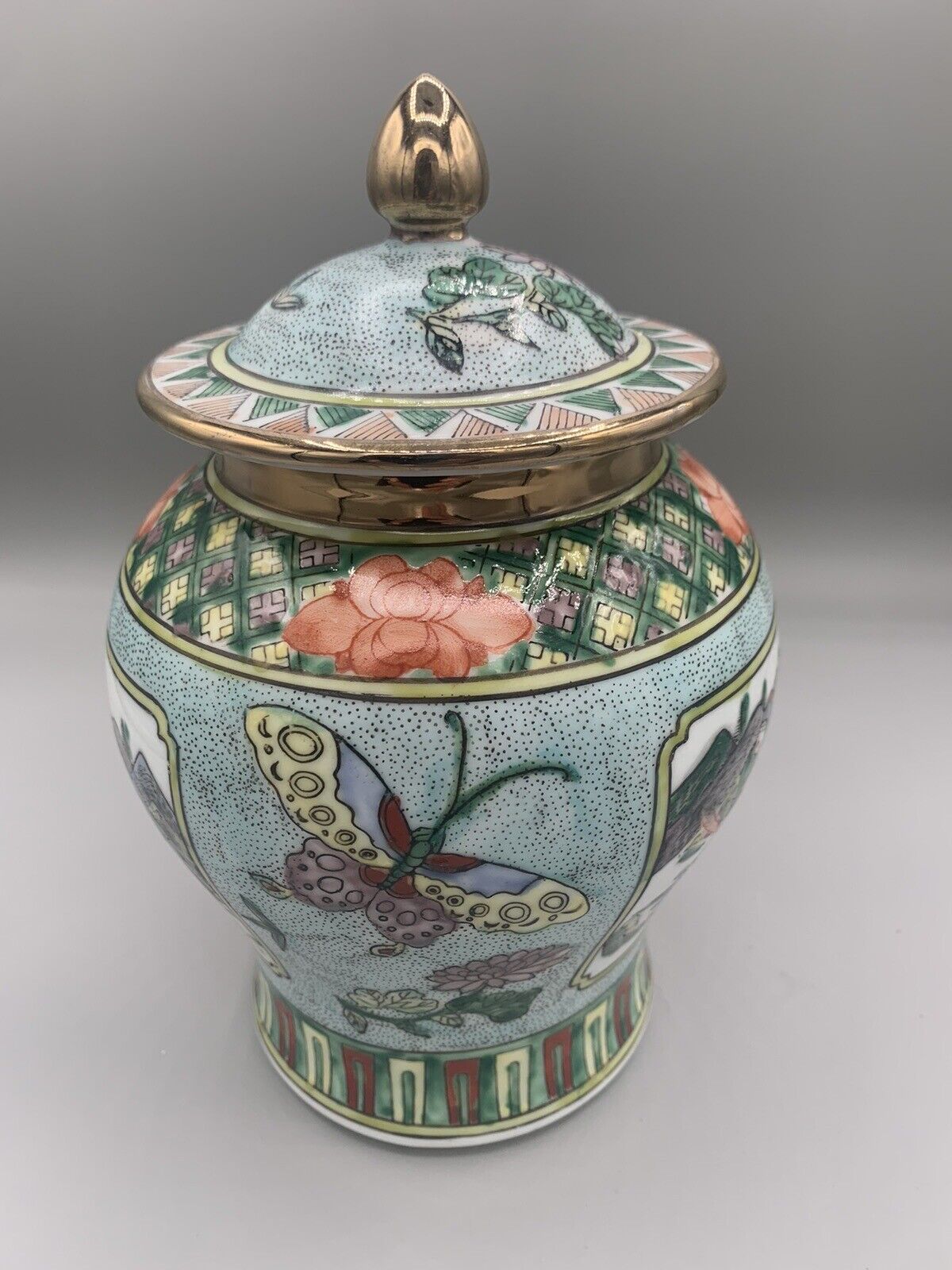 Kangxi Imperial Control Hand Painted  Temple Jar. Made In Macau China Ex Cond.