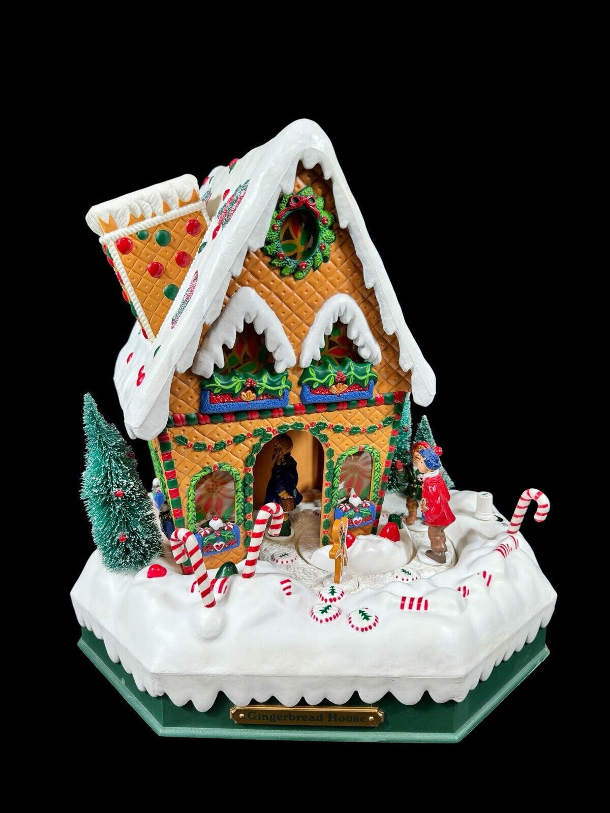Vintage Holiday Creations Gingerbread House Musical Animated 1999 SEE VIDEO