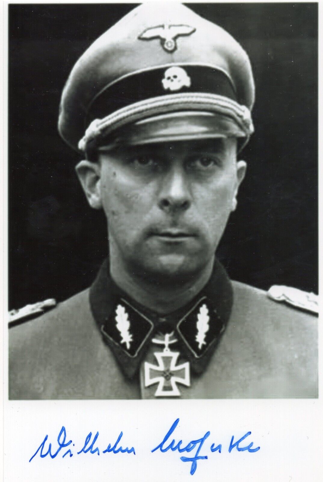 WILHELM MOHNKE - Elite General and Knight\'s Cross winner - signed photo