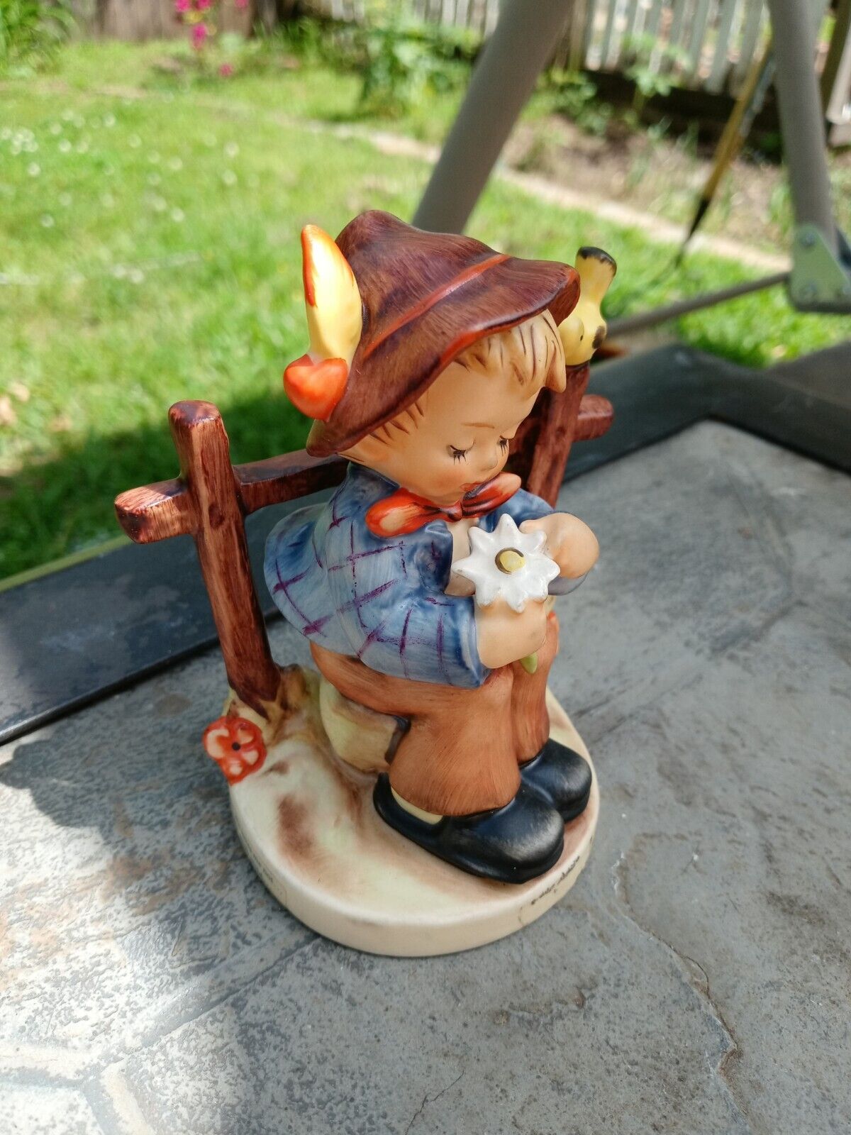 hummel figurine 