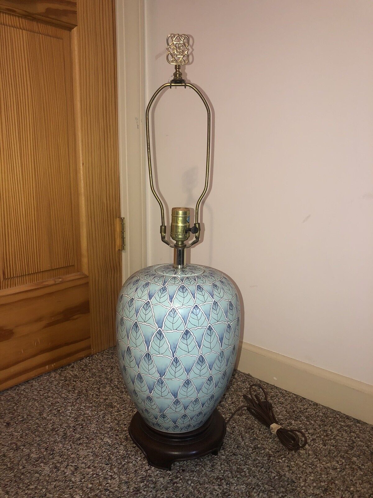 Vintage MCM Modernist Peacock Design Lamp Hand Painted Ceramic Heygill Dynasty