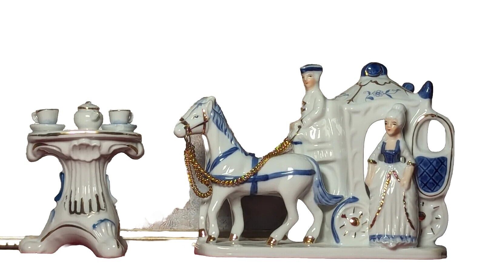Retro Figurines Victorian Carriage Antique Blue White Table Limited Buy Now