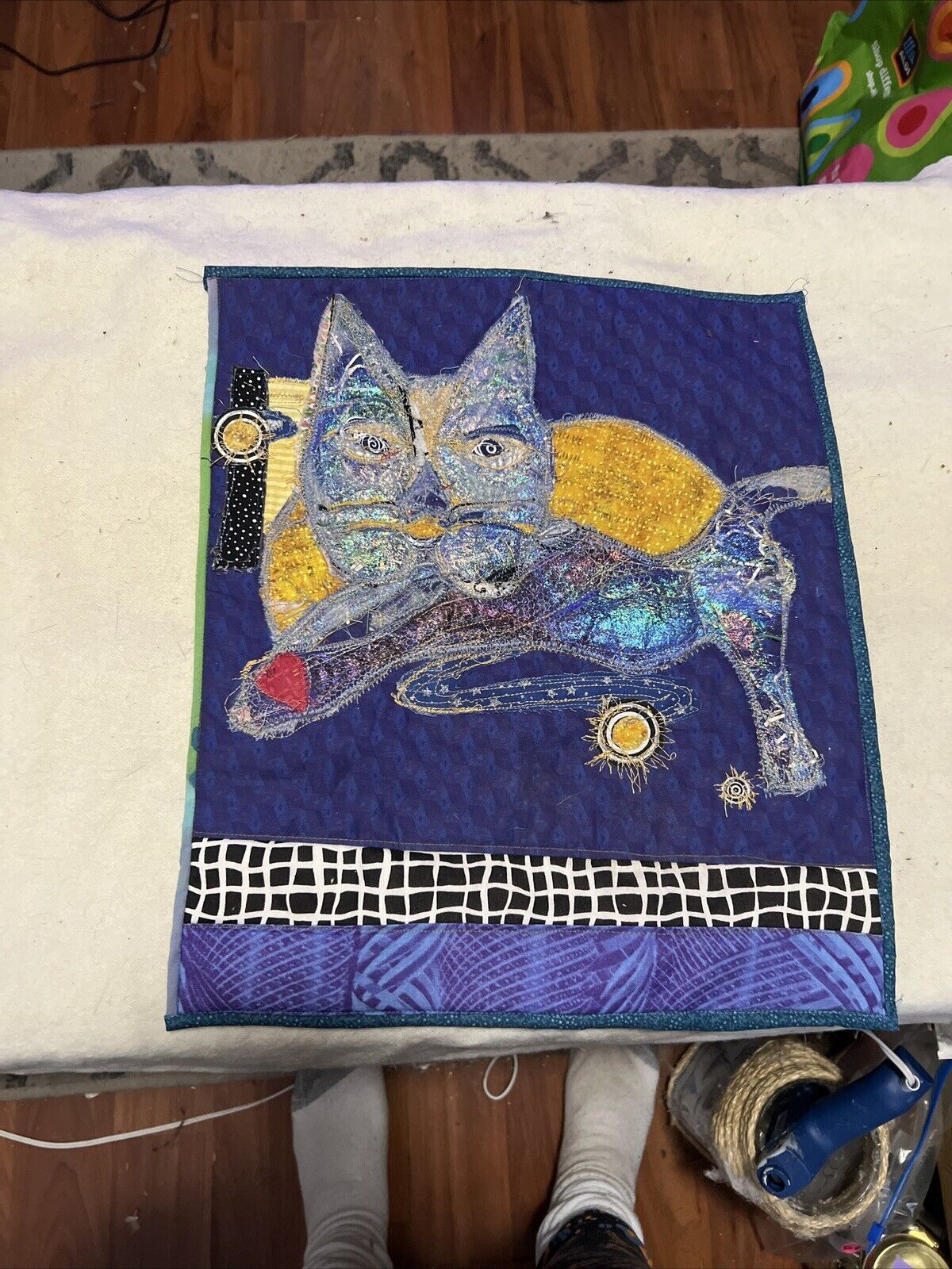 RARE OOAK ABSTRACT CAT TEXTILE WALL HANGING 16”x13.5” IRIDESCENT STUNNING