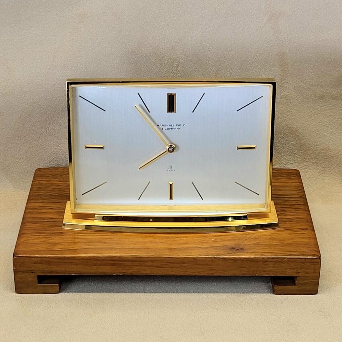 Marshall Field & Co. MCM Swiss Gilt-Brass Shelf Shelf Clock Imhof 8-day 15-jewel