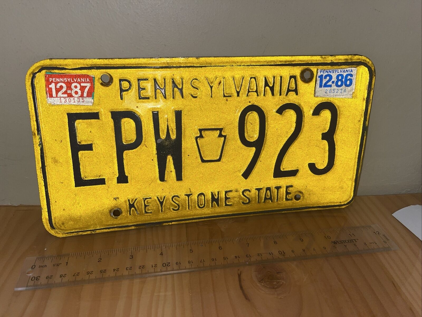 VINTAGE PENNSYLVANIA KEYSTONE STATE License Plate