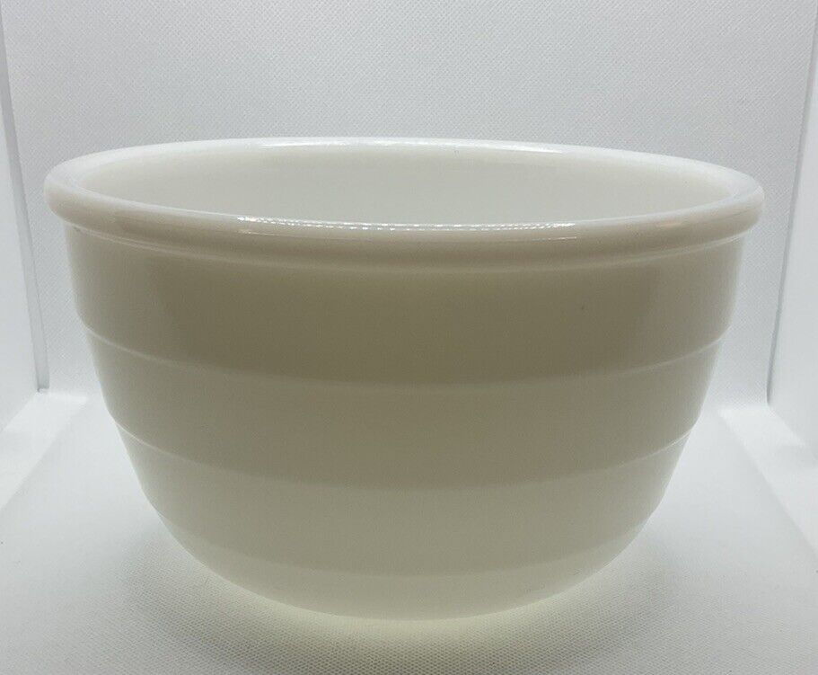 Vintage GE General Electric White Ribbed Milk Glass Mixing Bowl 7.25\