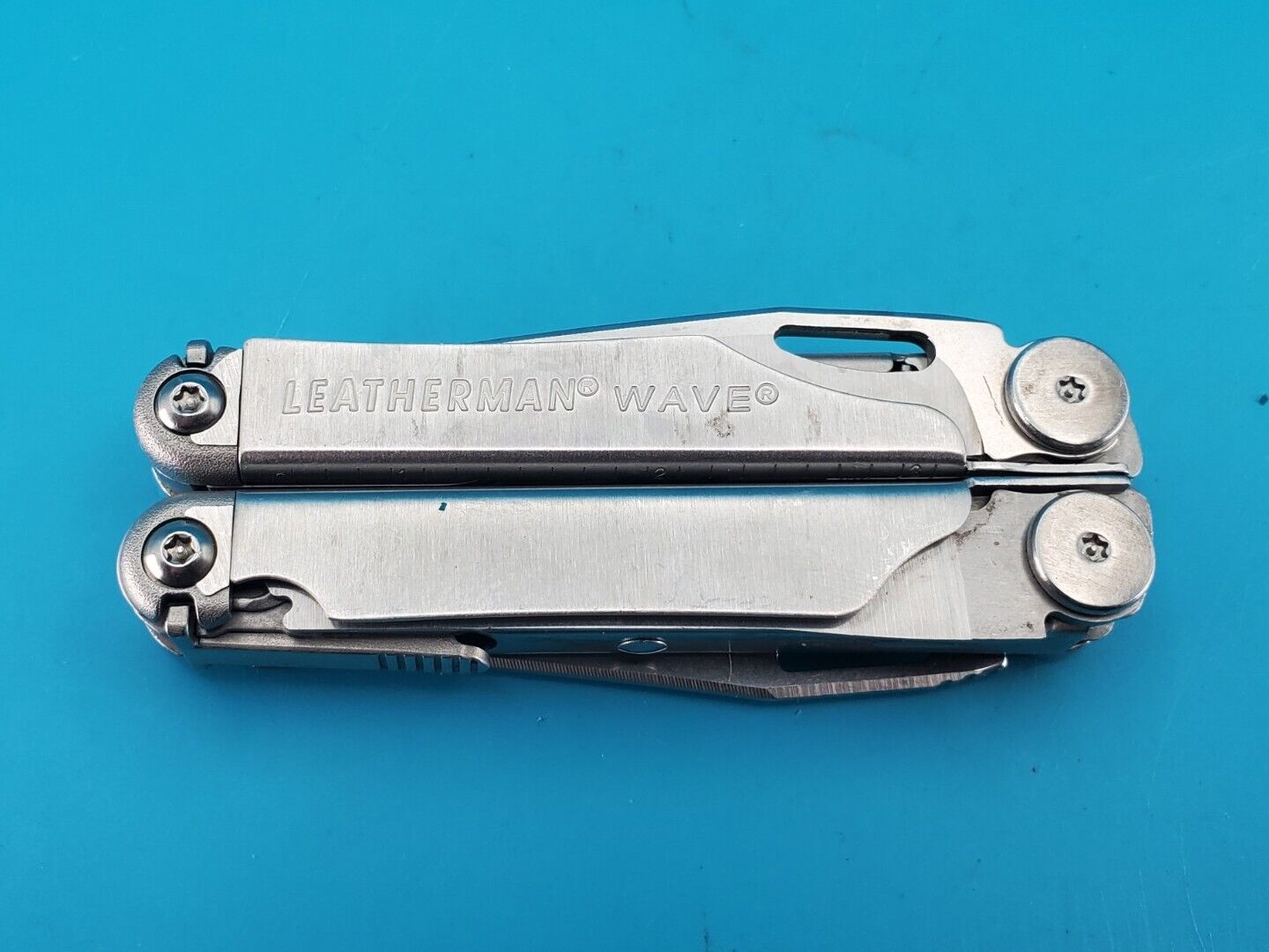 Leatherman Wave Multi Tool Stainless *MISSING SMALL EYEGLASS SCREWDRIVER*