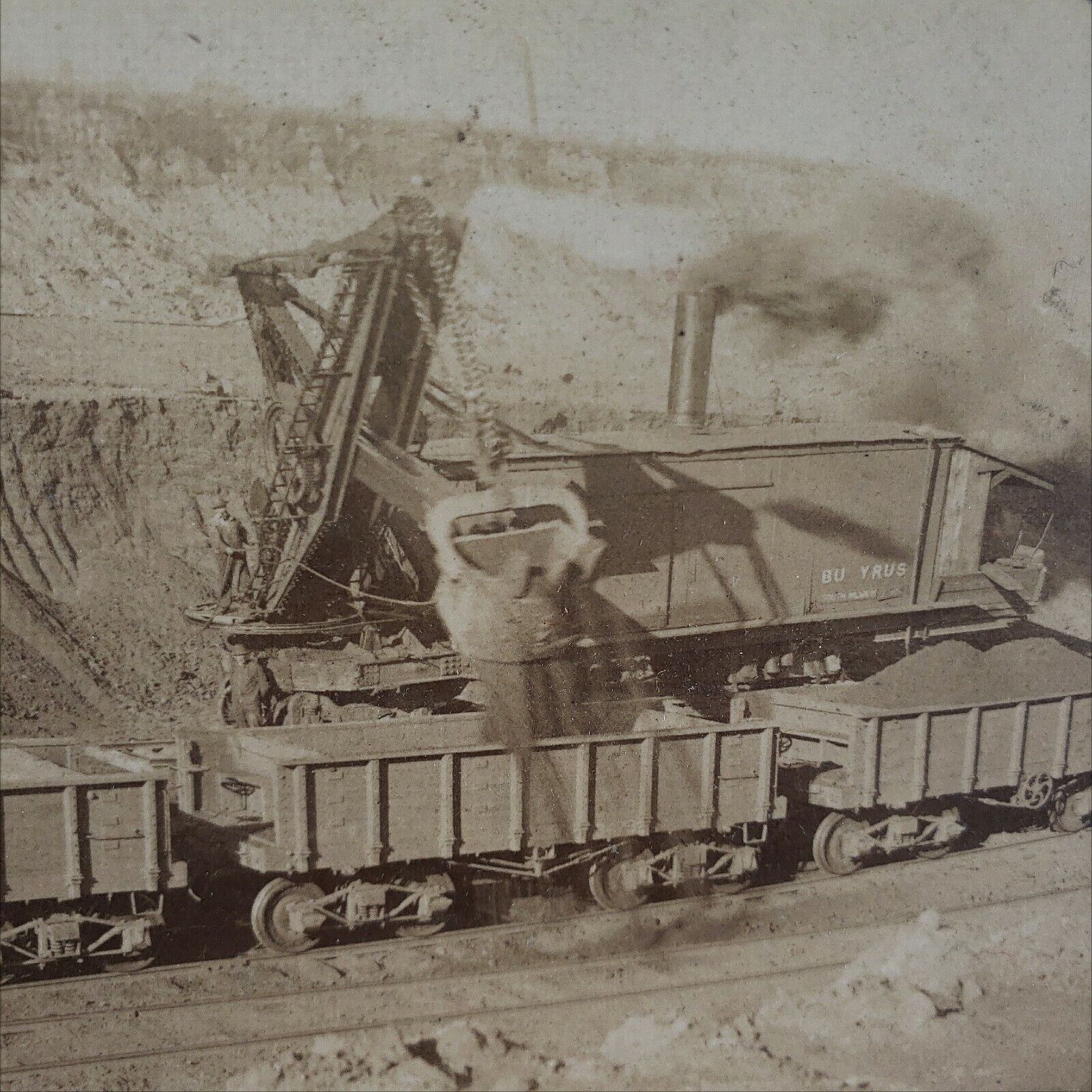 SV Digging Iron Ore Steam Shovel Train MN Open Pit Mine Stereoview Minnesota Vtg