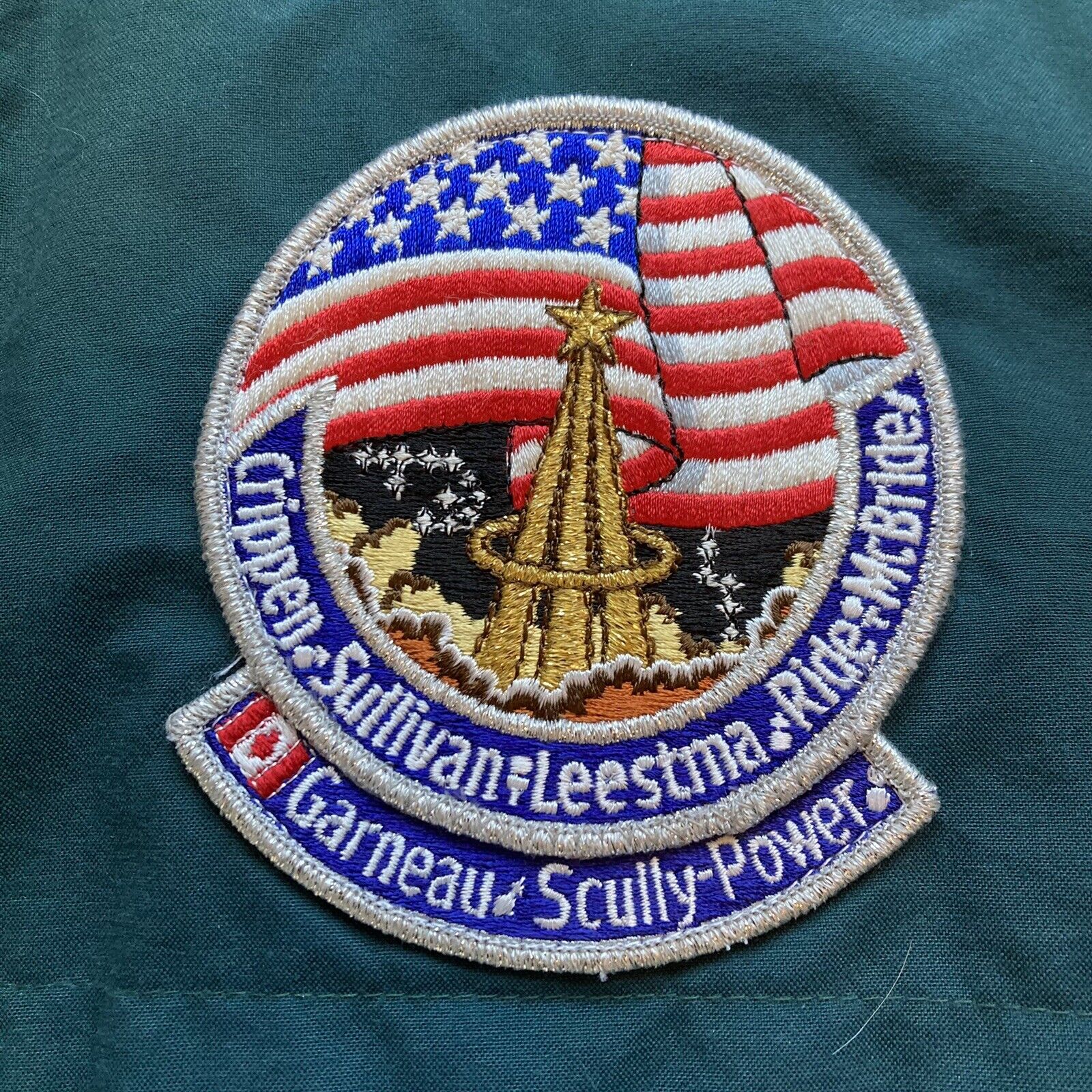 Vintage STS-41G NASA Space Shuttle Hilton Active Apparel Jacket Mens Size Large
