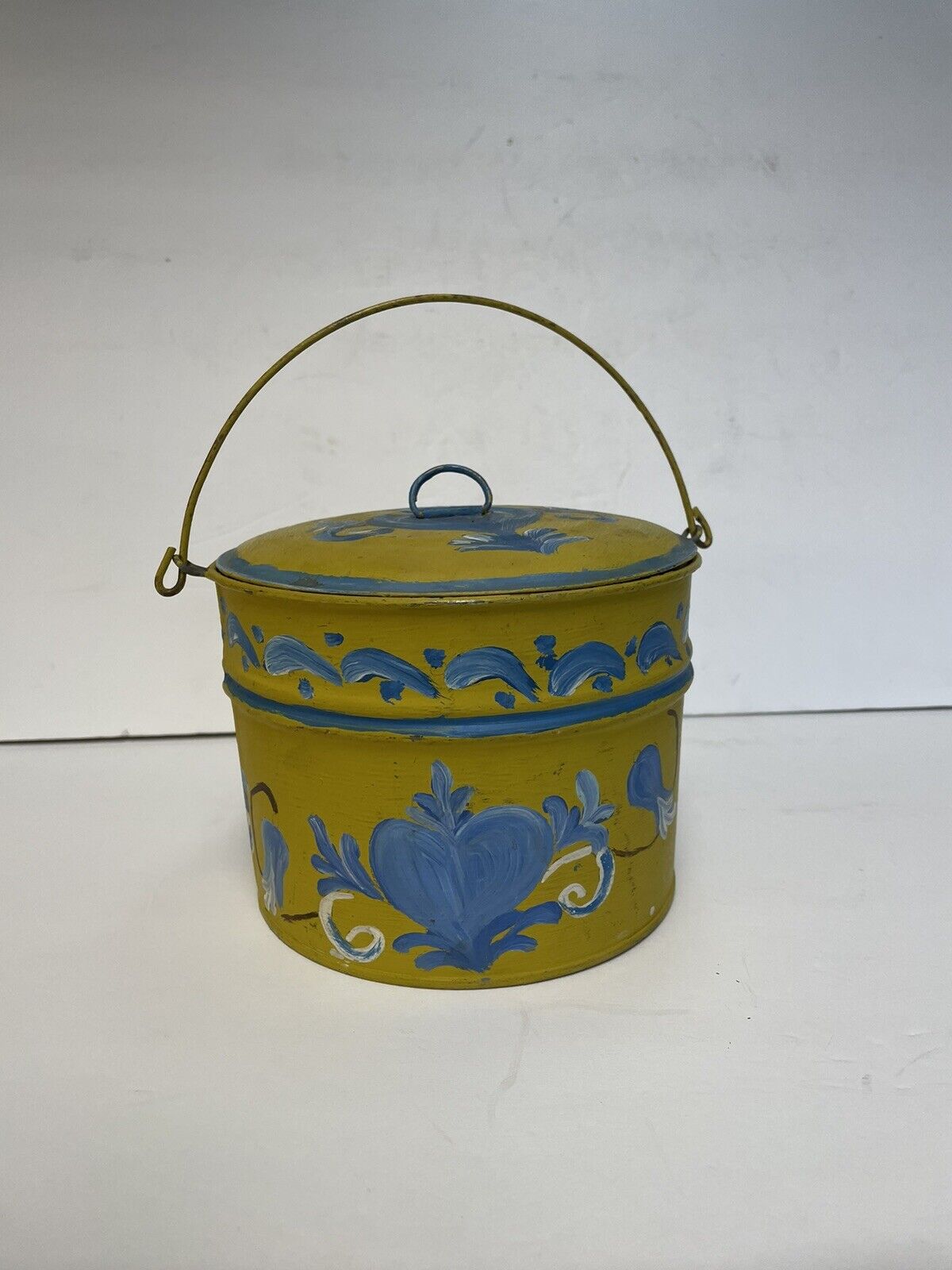 Vtg Tole Hand Painted Tin Lunch Pail w/Lid Berry bucket Folk Art Yellow & Blue