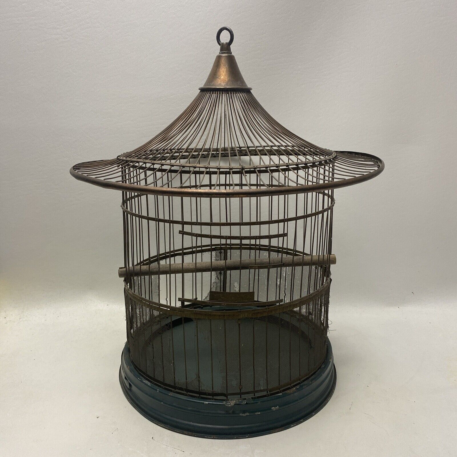Antique Victorian 1920s HENDRYX Metal Hanging Round Oriental Style Bird Cage
