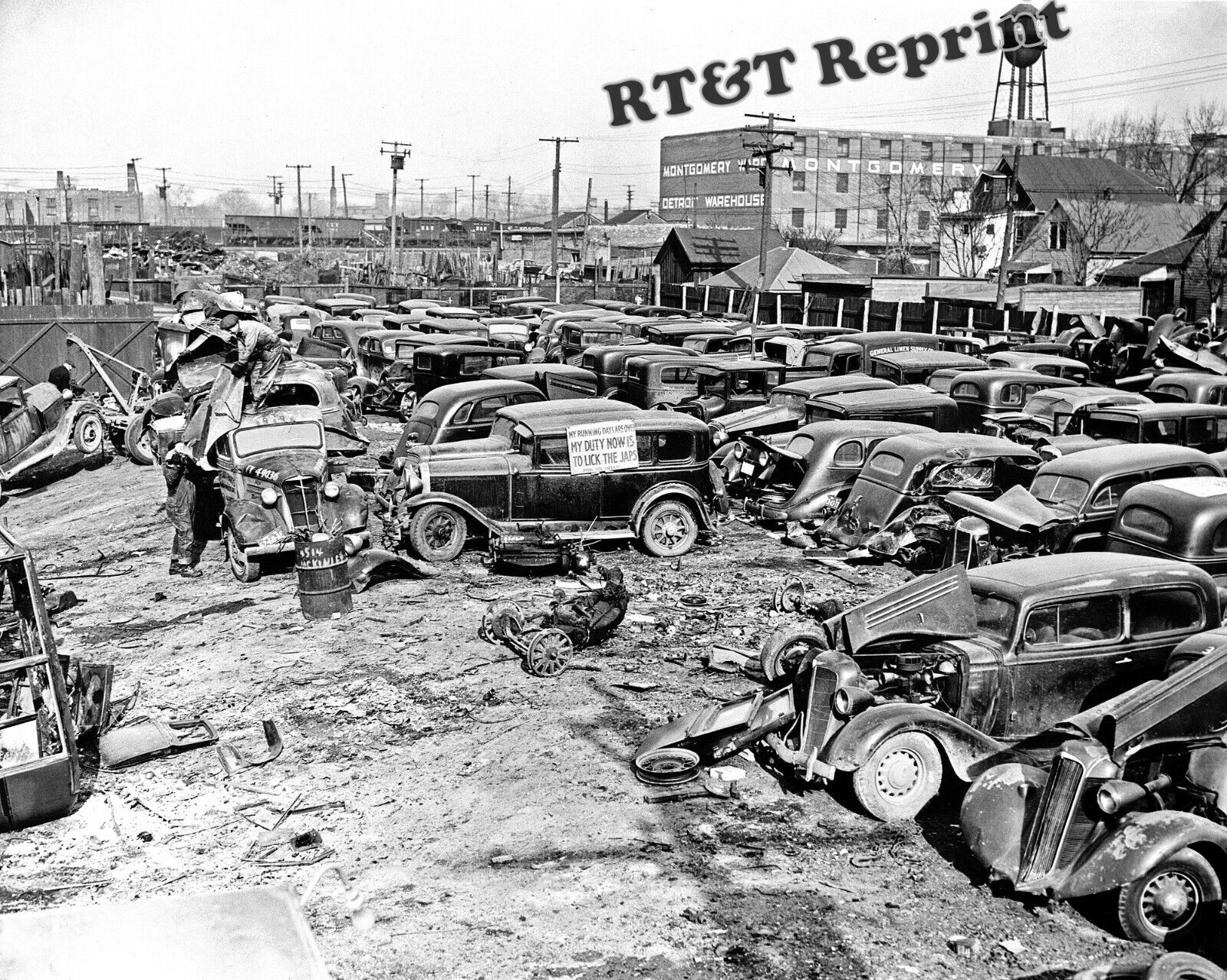 WWII 1941 Detroit Michigan Auto Junkyard / Scrapyard Photo