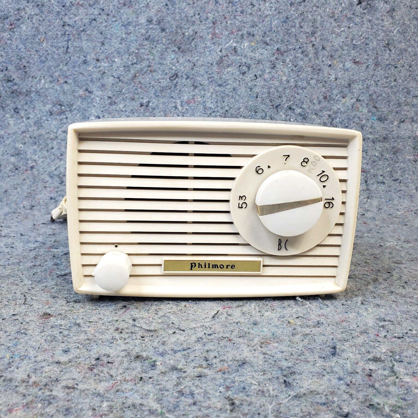 Philmore Tube Radio AM Vintage 1950\'s Mid Century MCM White Made In Japan Works