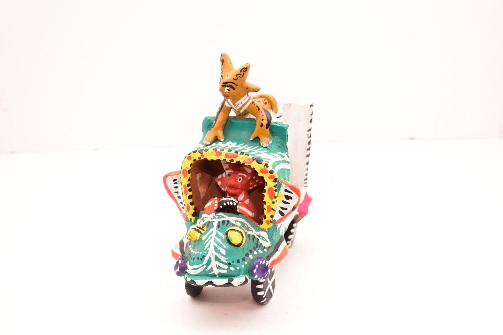 VTG Ocumicho Pottery Mexican Folk art DEVIL Riding on CAR DIABLO Figure Statue.