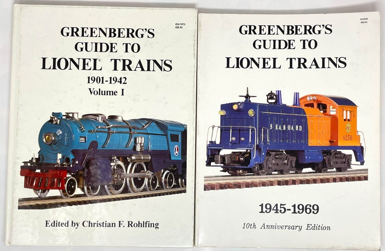 Greenberg's Guide to Lionel Trains Lot 2 Volumes: 1901-1942 1945-1969