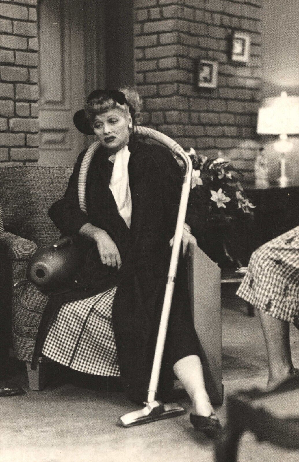 Lucille Ball Vacuums I Love Lucy Sales Resistance From Ep. #45 1953 Postcard