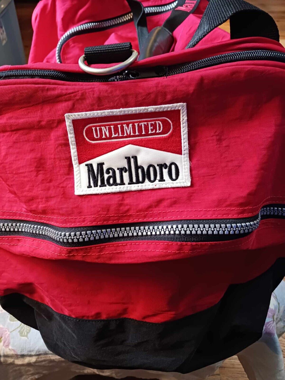 Marlboro Travel Duffel Bag W/Backpack (Vintage 90's) XL
