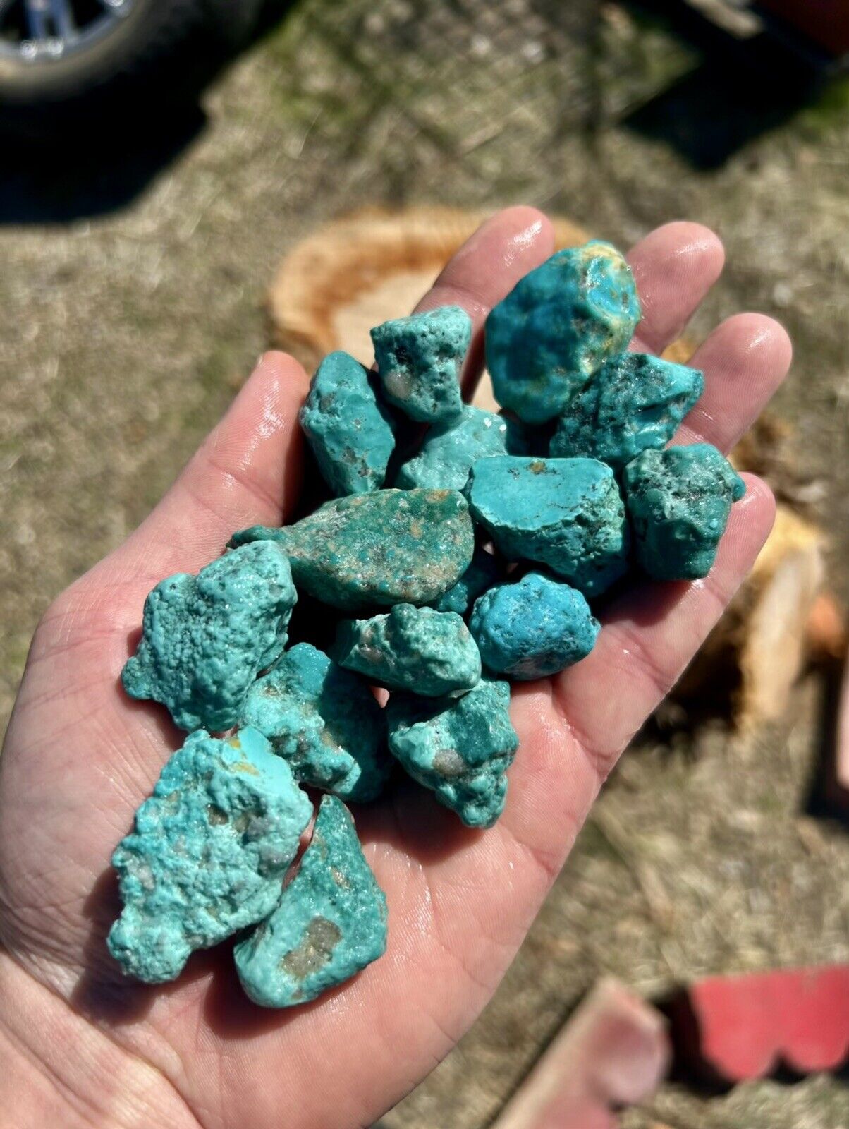 Special Offer: 1 LB Blue Basin Graded Turquoise, Arizona-mined. Electric Blues