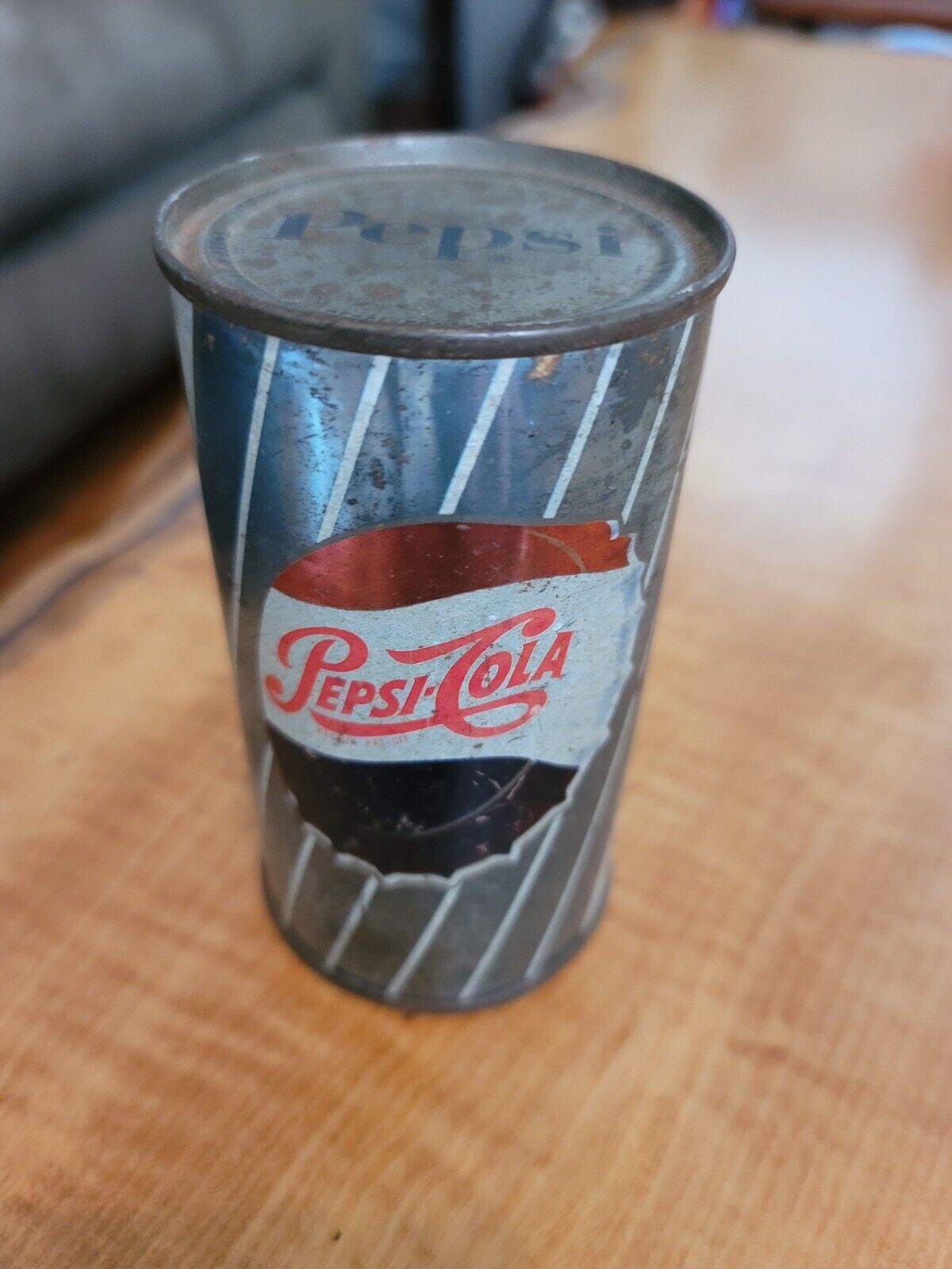 Vintage 1960\'s Pepsi-Cola Steel Flat Top can. 