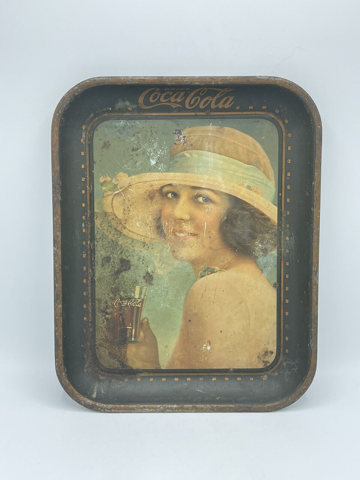 VINTAGE ORIGINAL 1921 COCA COLA “ BASEBALL GIRL “ BEVERAGE SERVING TRAY METAL