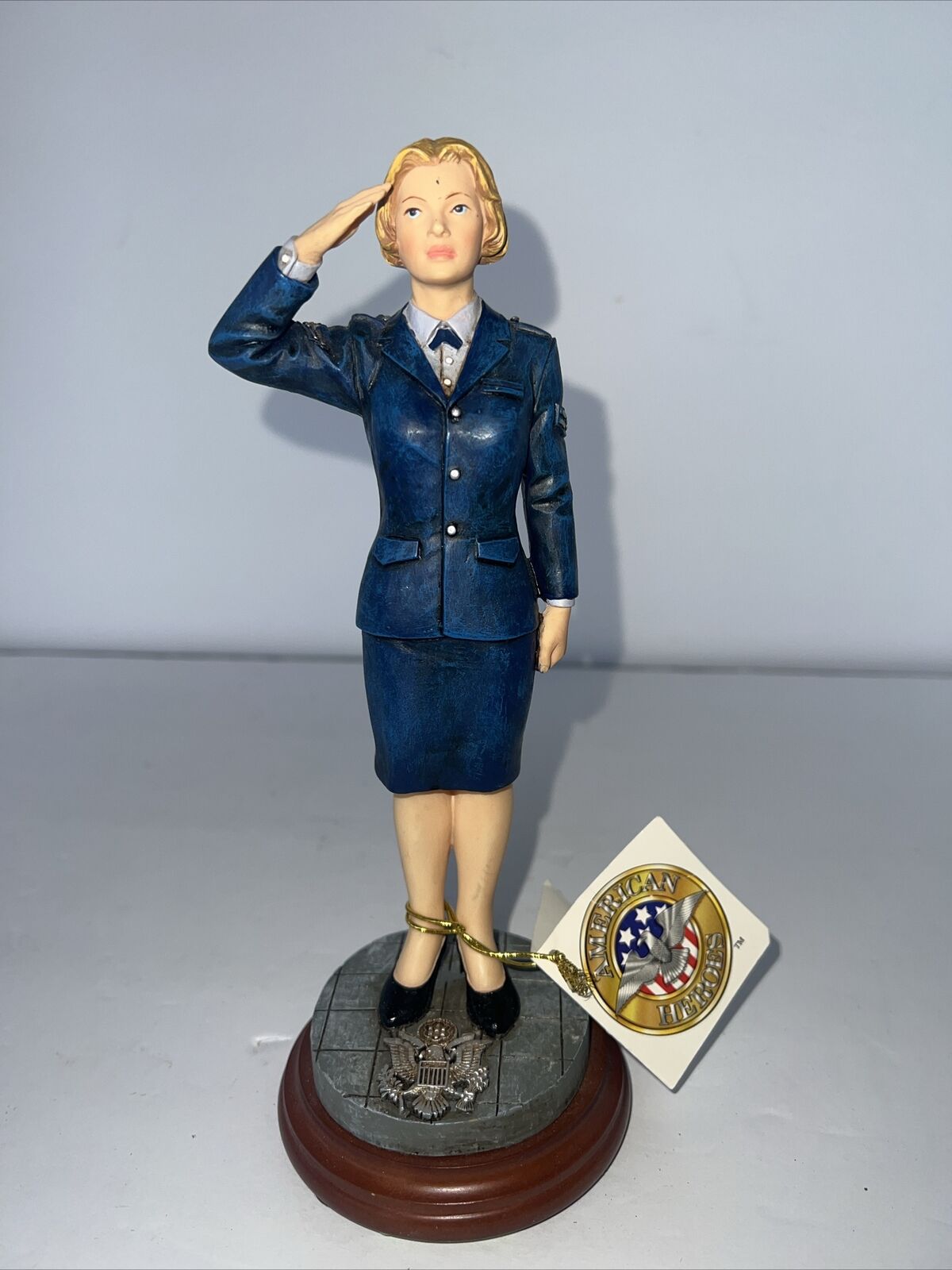 US Air Force Female Figurine THE SALUTE Vanmark American Heroes Military Collect