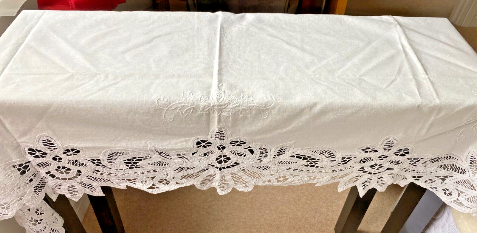 VINTAGE WHITE COTTON CONSOLE TABLE RUNNER TAPE/STRING LACE & EMBROIDERY 50\