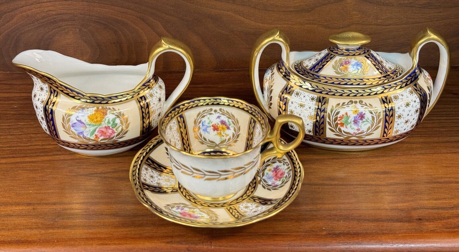 Royal Paragon Creamer & Sugar Set, Queen Mary Service #8902, Signed Holdcroft
