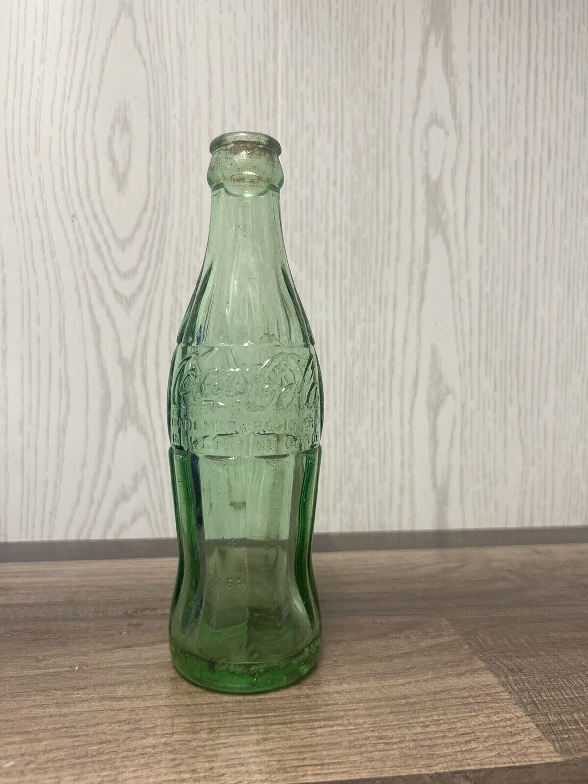 Vintage Green Glass Embossed Coca Cola Bottle 6 oz. LAFAYETTE LA.**