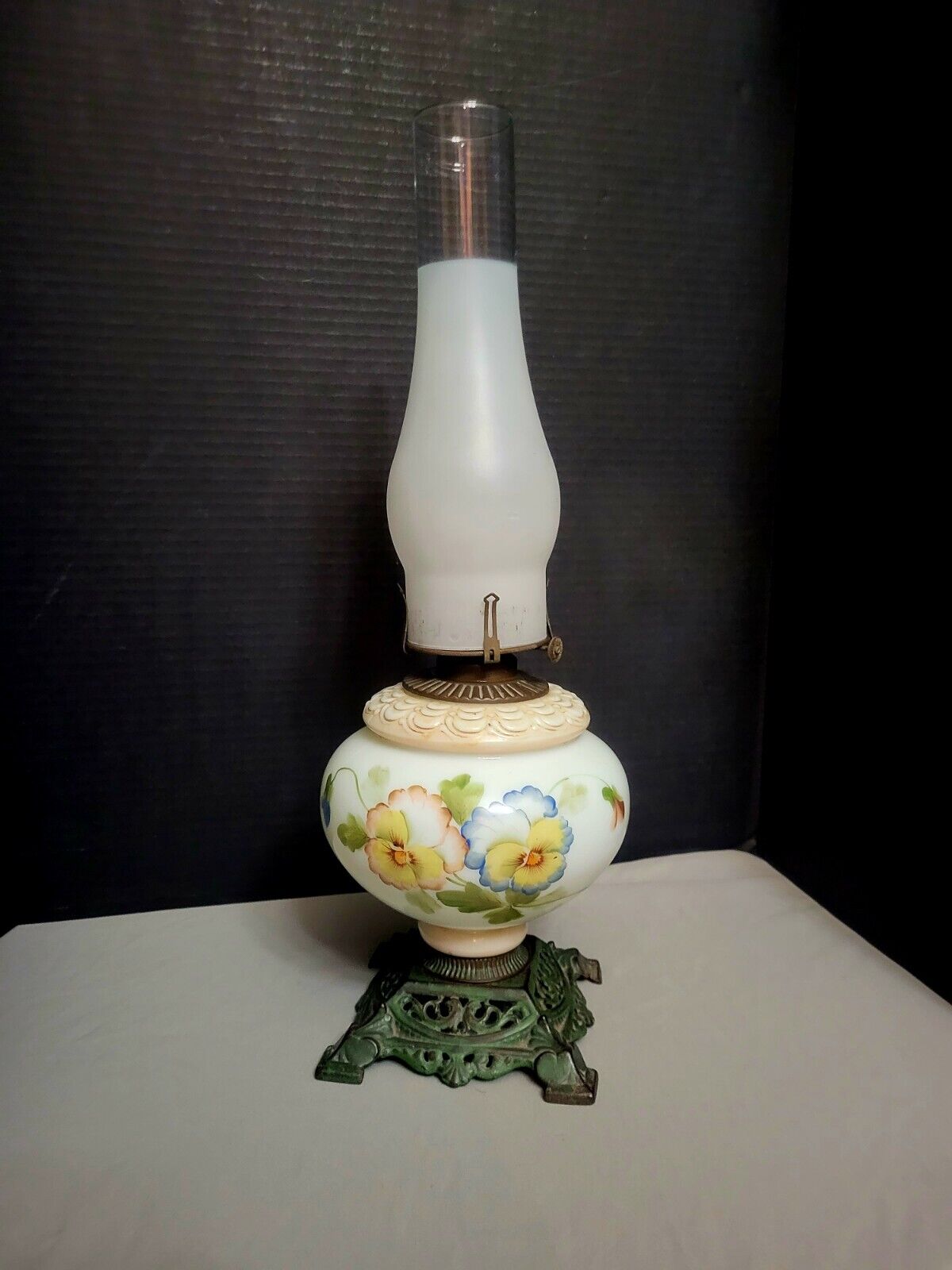 Antique Scoville Queen Anne #2 Hand Painted Milk Glass And Cast Iron Oil Lamp